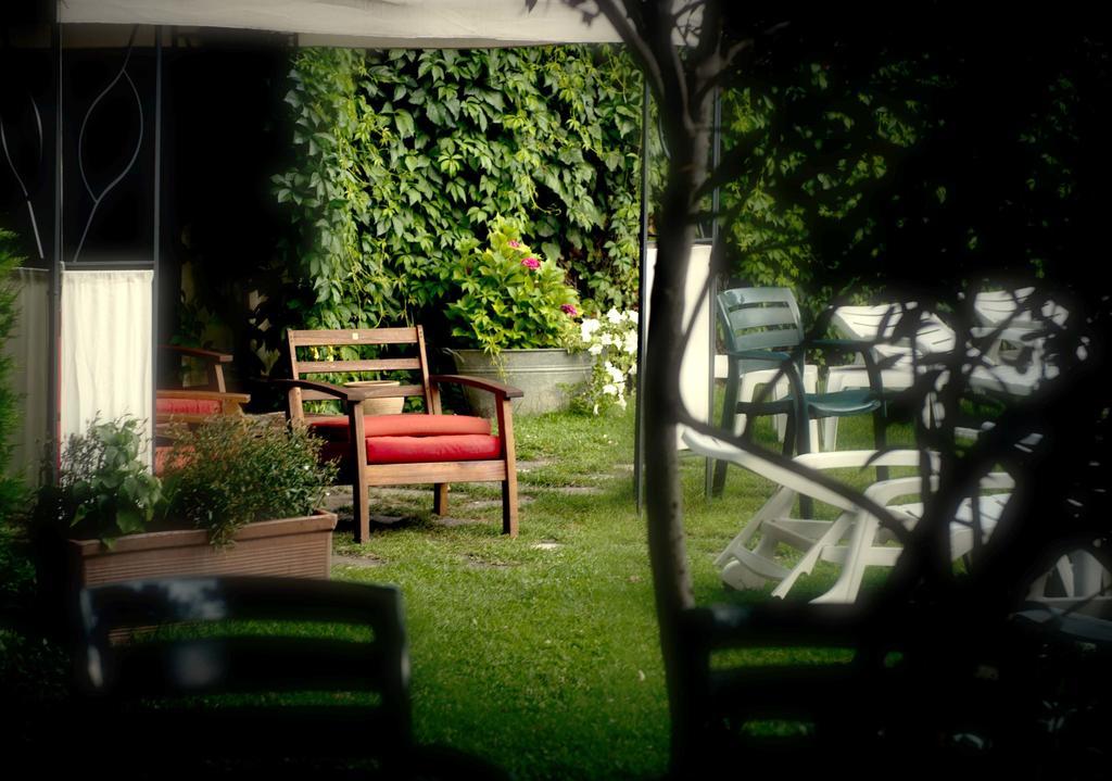 Hotel Restaurant Pessets&SPA Sort Exterior foto