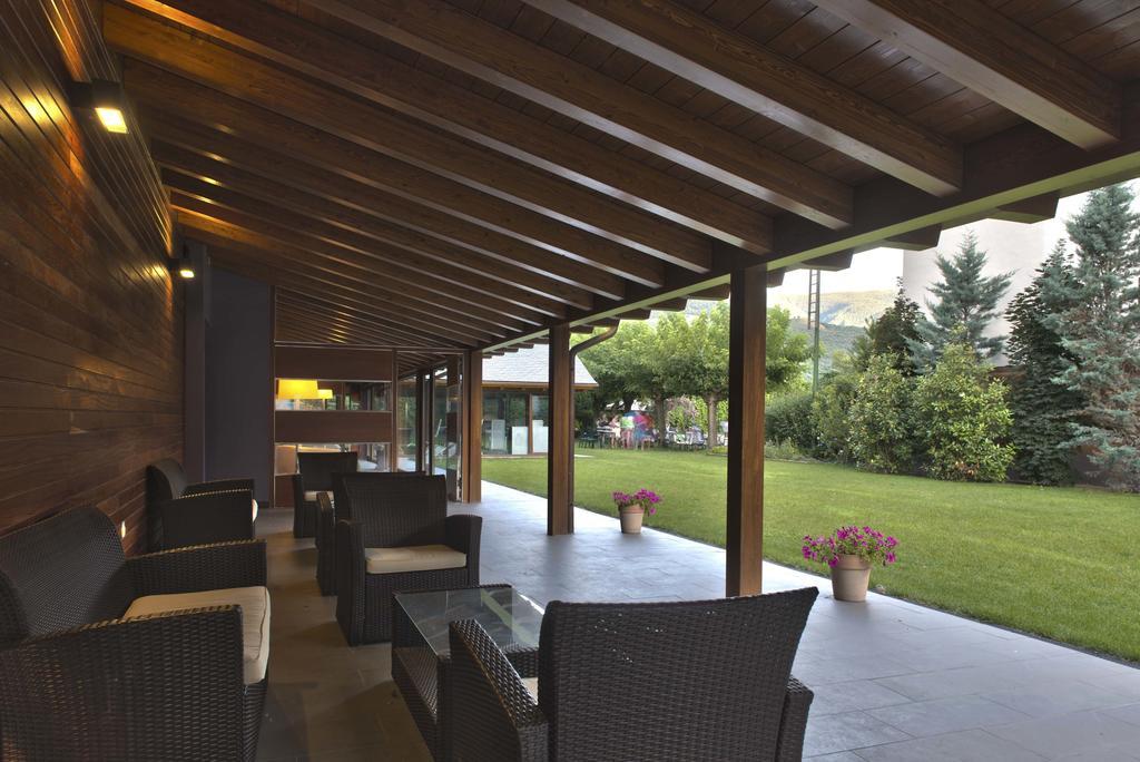 Hotel Restaurant Pessets&SPA Sort Exterior foto